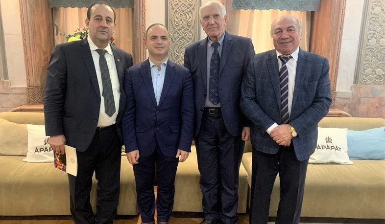 Զարեհ Սինանյանը Կիրովի հայ համայնքի հետ քննարկել է հայրենադարձությանն առնչվող հարցեր