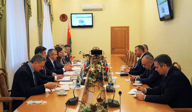 Վահան Քերոբյանը հանդիպել է Բելառուսի գյուղատնտեսության և պարենի նախարարի հետ