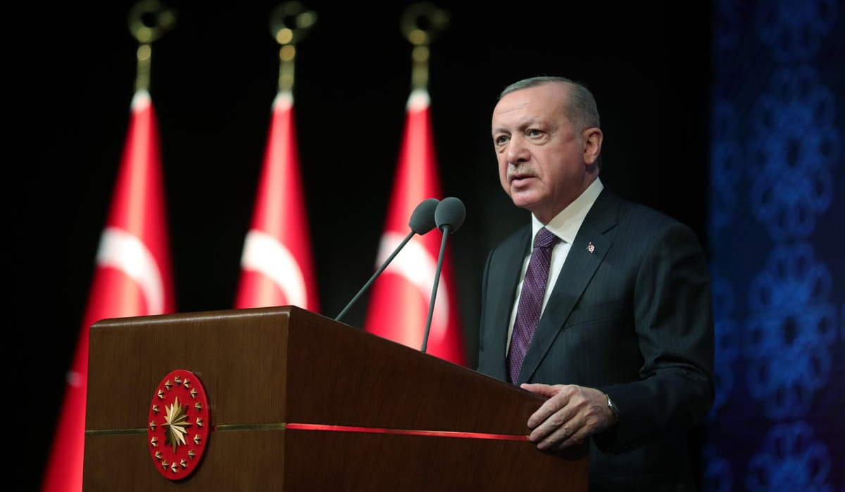 Эрдоган обвинил внешние силы в падении турецкой лиры