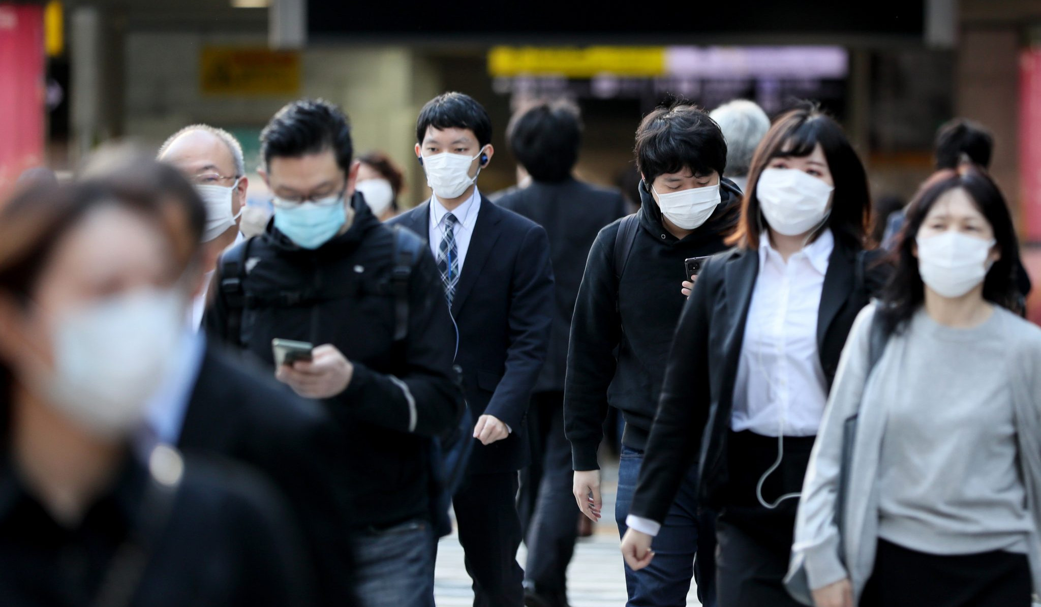 Южная Корея может обязать непривитых платить за лечение от COVID-19