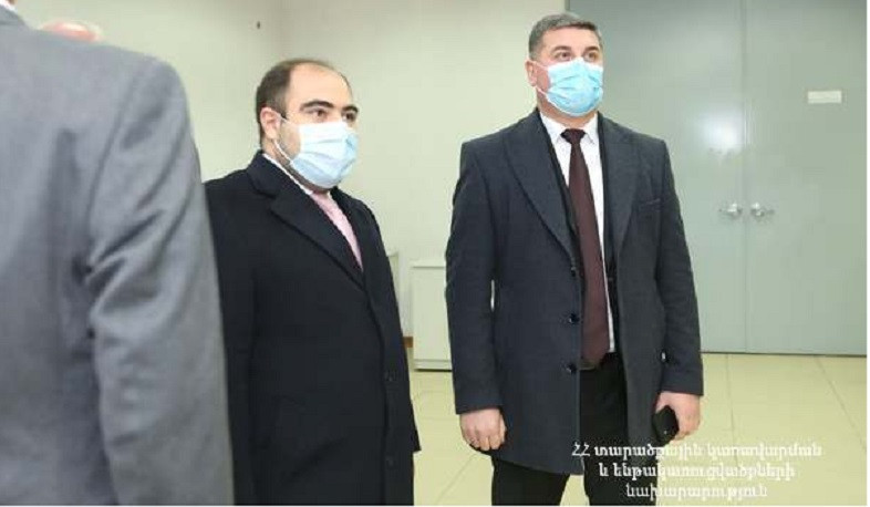 Գնել Սանոսյանը «Երևան ՋԷԿ»-ի աշխատակազմի հետ քննարկել է ընթացիկ հարցեր