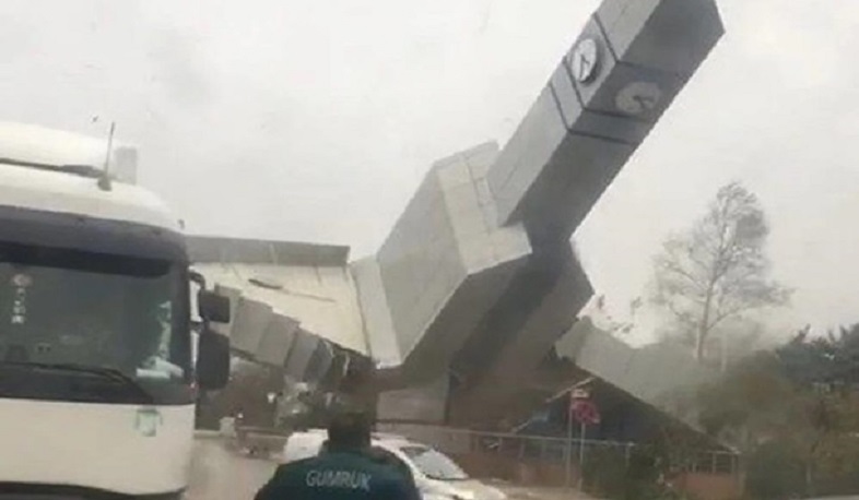 Storm with high winds pounds Istanbul; 4 dead, several hurt