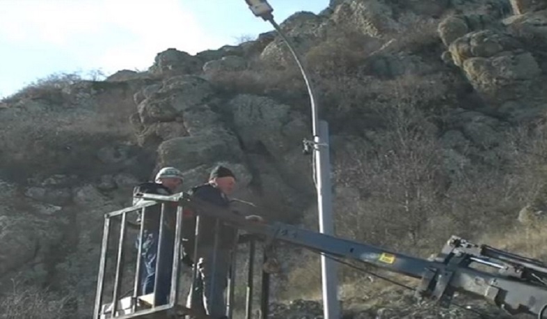 Российские миротворцы обеспечили безопасность работ при восстановлении 20 км ЛЭП вдоль линии разграничения сторон в Арцахе