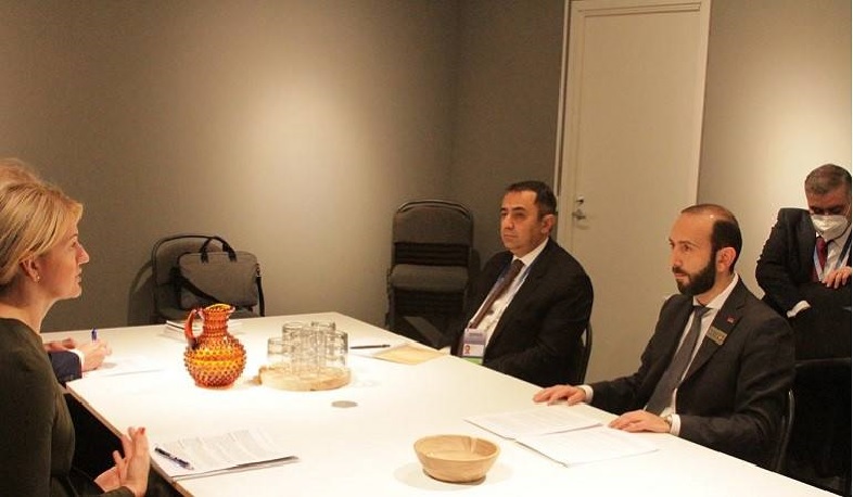 Meeting of Foreign Minister of Armenia Ararat Mirzoyan with Foreign Minister of Estonia Eva-Maria Liimets