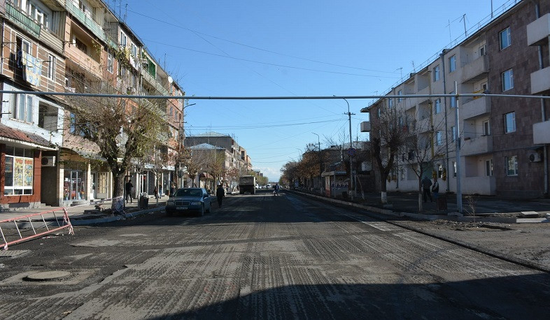 Էջմիածնի Խորենացի փողոցում ընթացքի մեջ են ասֆալտապատման նախապատրաստական աշխատանքները