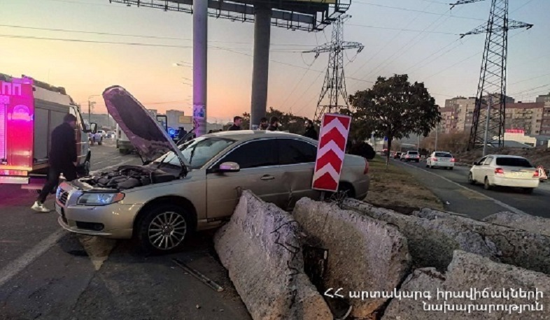 Իսակովի պողոտայում բախվել են «Volvo» և թիվ 205 երթուղին սպասարկող «ԳԱԶել» մակնիշների ավտոմեքենաները. կան տուժածներ