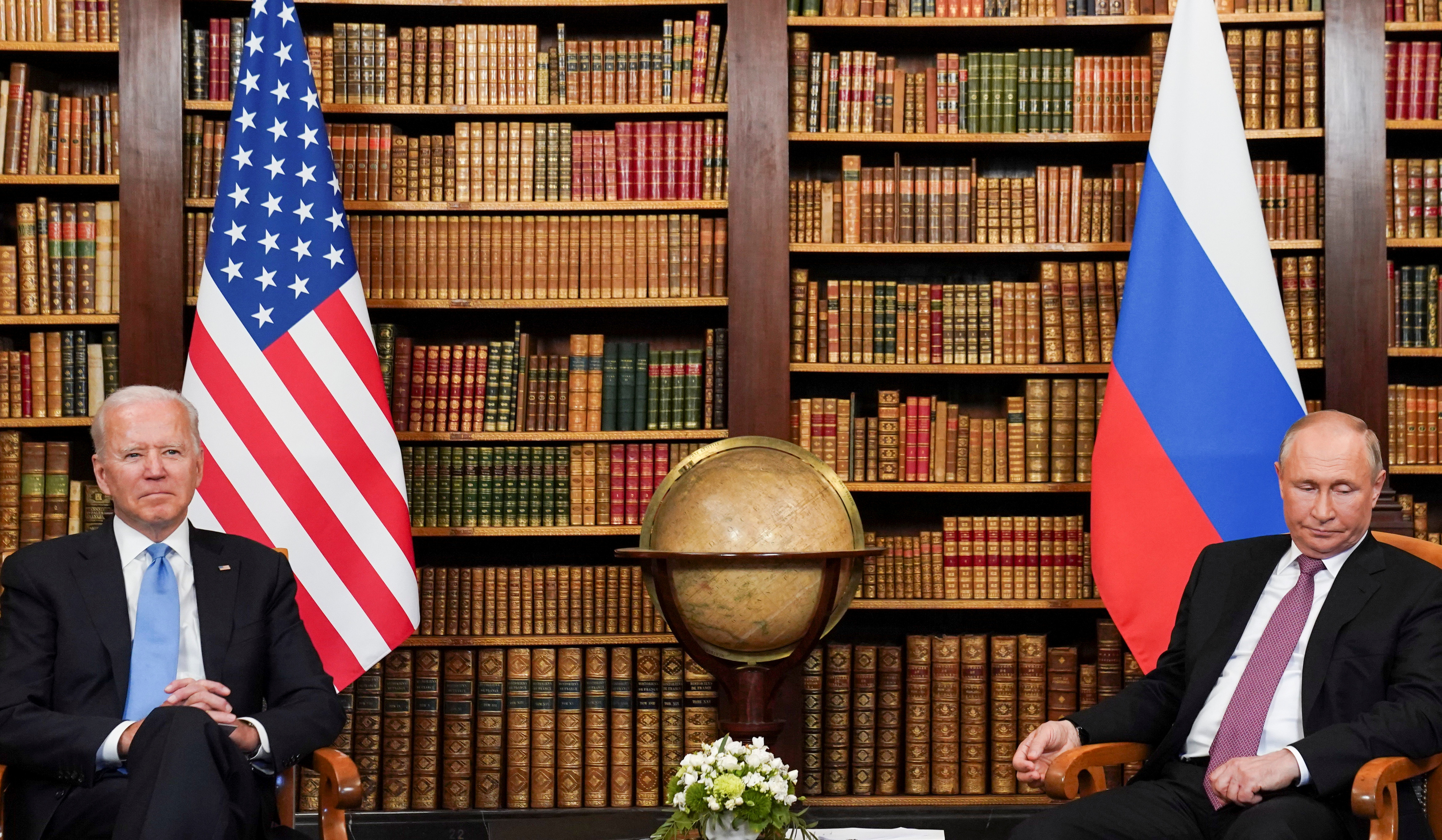 Putin and Biden will hold video talks on December 7