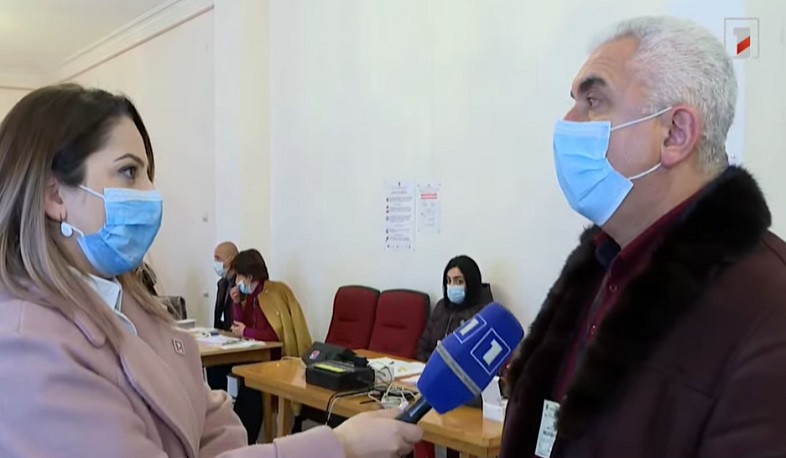 Վանաձորում ընտրական պրոցեսն ընթանում է նորմալ, խախտումներ չկան. Վանաձորի 23/46 ընտրատեղամասի հանձնաժողովի նախագահ