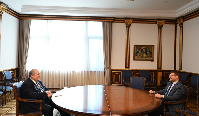 Արմեն Սարգսյանն ընդունել է «Հանուն Հանրապետության» կուսակցության նախագահ Արման Բաբաջանյանին