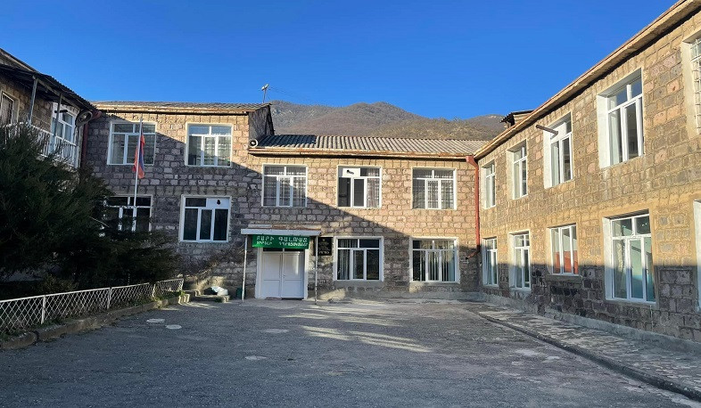 Սյունիքի մարզպետի տեղակալն այցելել է սահմանամերձ գյուղեր՝ ծանոթանալու իրականացվող բարեկարգման աշխատանքների ընթացքին