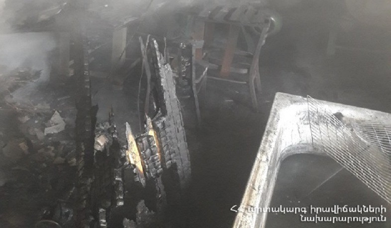 Հրդեհ Շրջանային փողոցում. այրվել են ածխի բրիկետներ և գույք