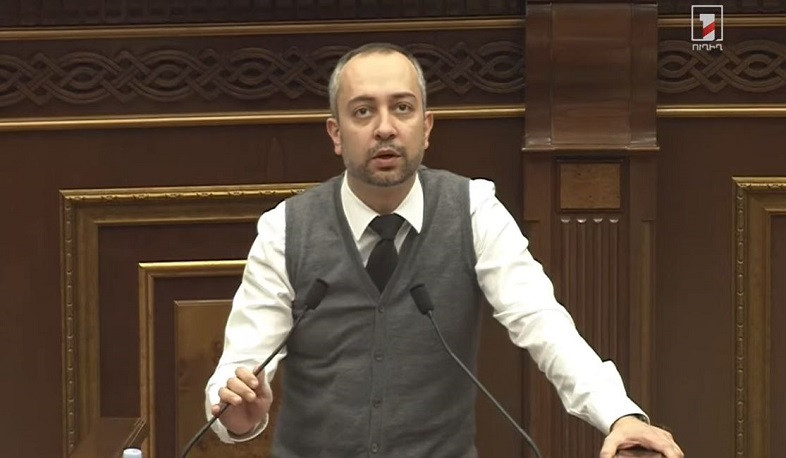 Էդուարդ Աղաջանյանն անդրադարձել է երեկ խորհրդարանում տեղի ունեցած միջադեպին