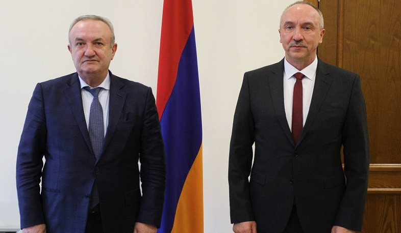 Ваграм Думанян и посол Беларуси обсудили армяно-белорусское сотрудничество