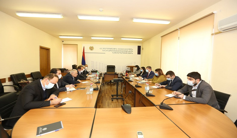 ՏԿԵ նախարարը և Իրանի մաքսային ծառայության ղեկավարը քննարկել են Սյունիքում այլընտրանքային ճանապարհին, մաքսային ընթացակարգերի դյուրացմանը վերաբերող հարցեր