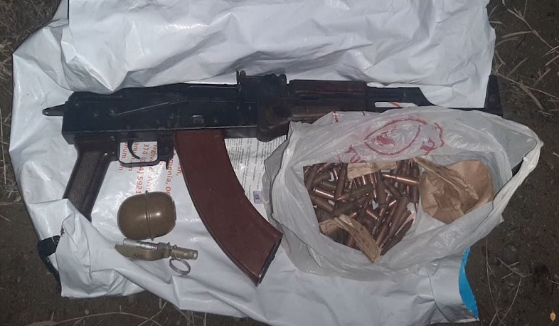 Ոստիկանության բաժիններում մի խումբ անձինք ապօրինի հրազեն են կամավոր հանձնել