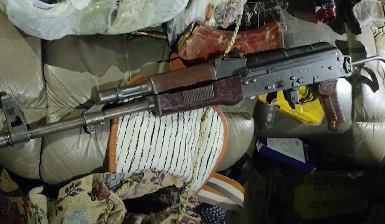 Ոստիկանները մի ամբողջ զինանոց են հայտնաբերել. կան ձերբակալվածներ