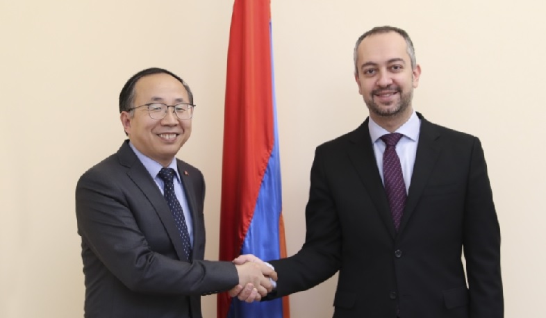 Էդուարդ Աղաջանյանը և դեսպան Ֆան Յոնգը անդրադարձել են համագործակցության ընդլայնման հեռանկարներին