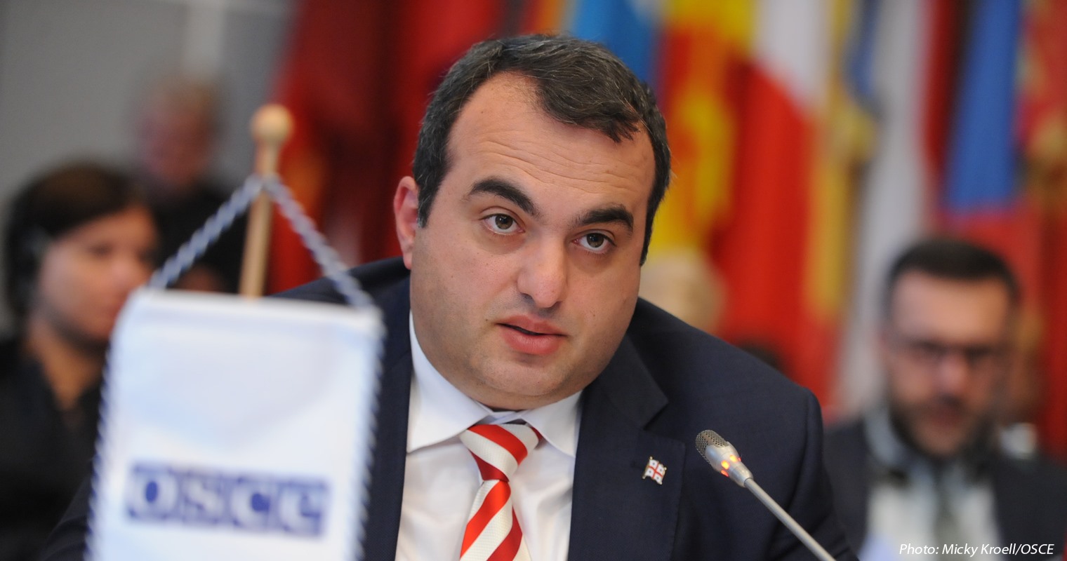 связь в грузии. операторы связи грузия. экономика грузии. премьер грузии гарибашвили. тбилисоба в тбилиси.