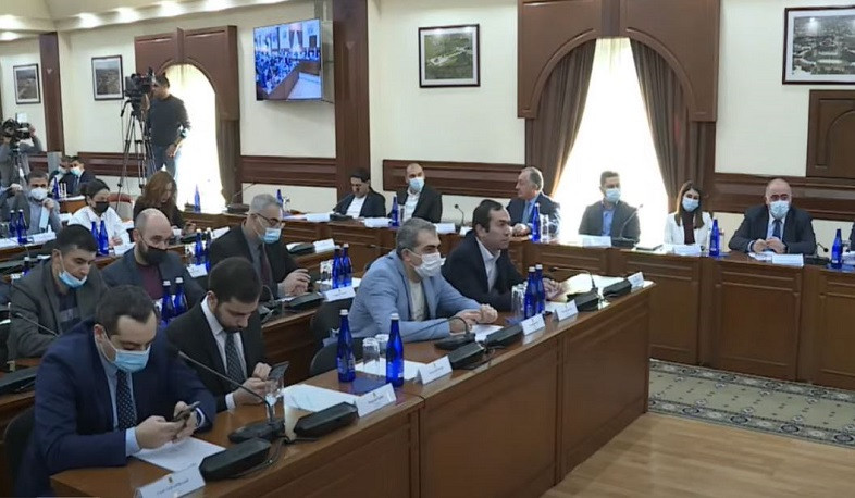 Երևանի ավագանու 4 անդամ լիազորությունները դադարեցնելու դիմում են ներկայացրել