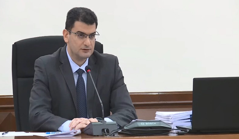 Շինաղբը լցնում են շենքերի նկուղները. Երևանի քաղաքապետը կոչ արեց մաքուր պահել քաղաքը