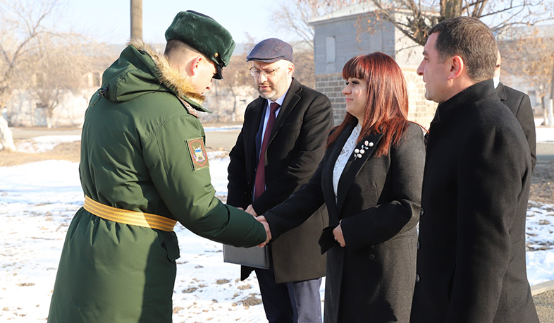 Rusiyanın 102-ci hərbi bazası regionda sülhün təmin edilməsində əsas rola malikdir: Şirak icra hakimiyyət başçısı