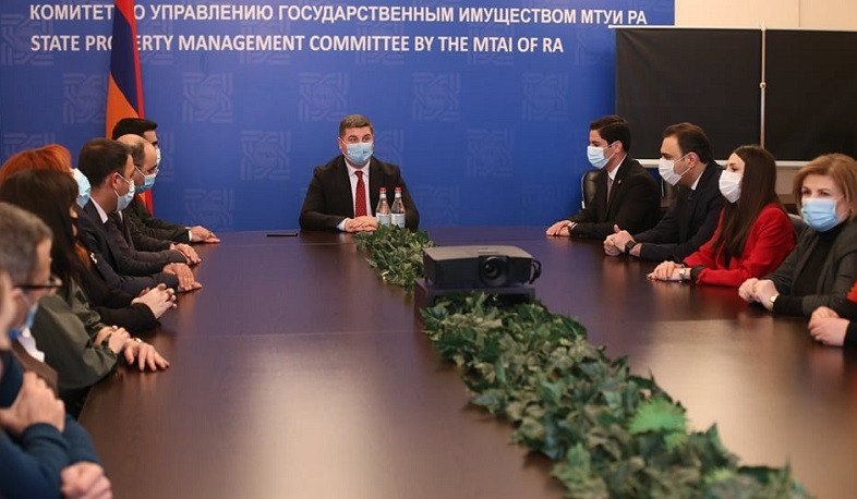 Գնել Սանոսյանը Պետգույքի կառավարման կոմիտեի աշխատակազմին է ներկայացրել նորանշանակ ղեկավարին