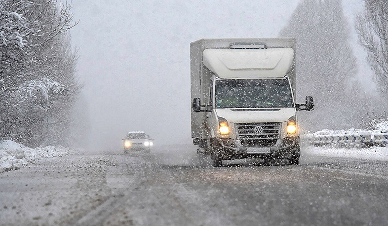 Հանրապետության մի շարք մարզերում և տարածաշրջաններում տեղում է ձյուն
