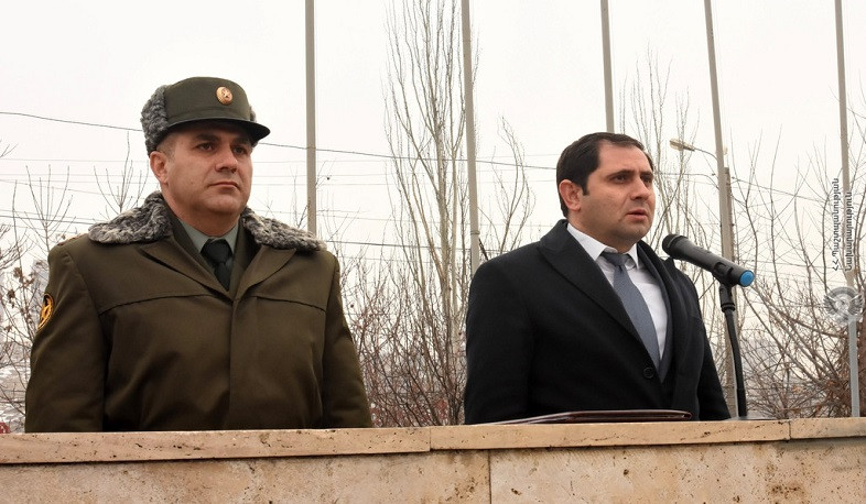 Սուրեն Պապիկյանը ներկայացրել է Վազգեն Սարգսյանի անվան ռազմական համալսարանի նոր պետին