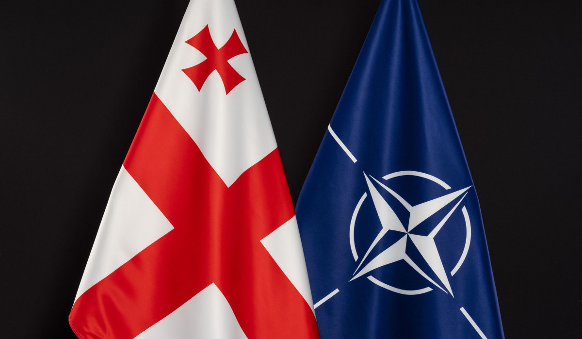 В НАТО не намерены пересматривать позиции по Грузии