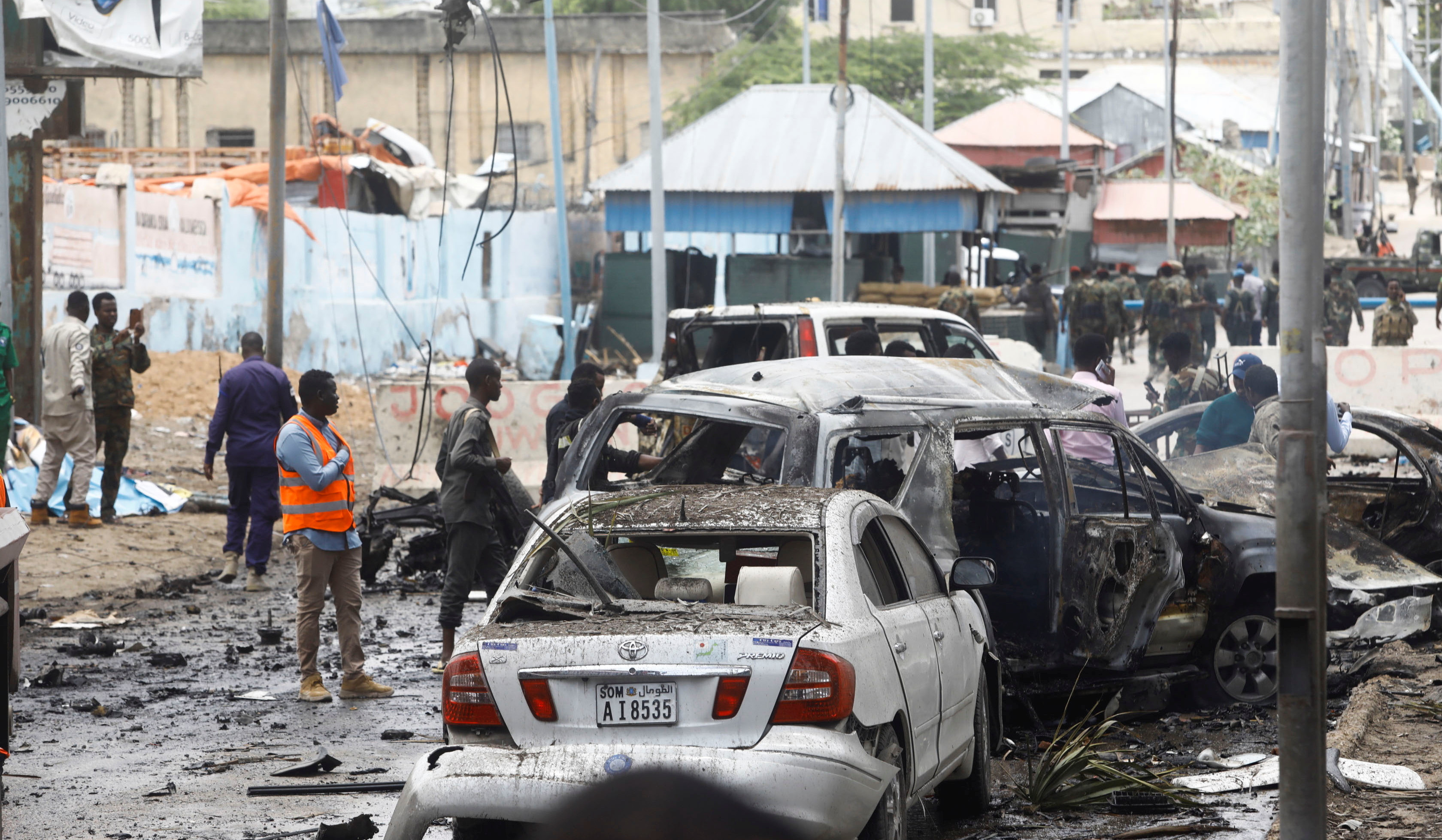 Car bomb kills 8 in Somali capital Mogadishu