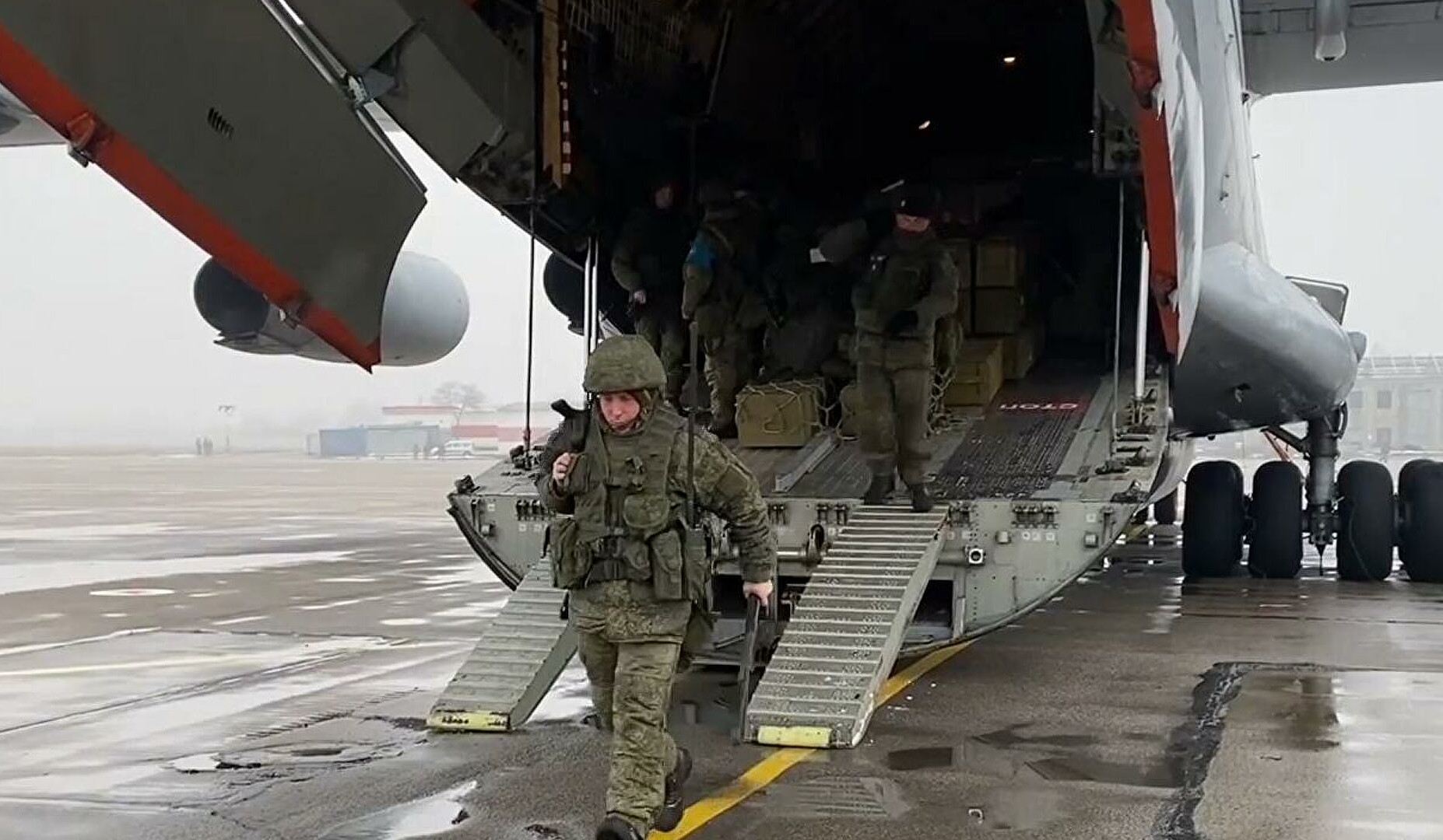 Миротворцы ОДКБ приступили к передаче социально значимых объектов Казахстана под ответственность правоохранительных органов страны։ МО РФ