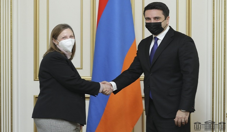 Alen Simonyan receives U.S. Ambassador to Armenia Lynne Tracy
