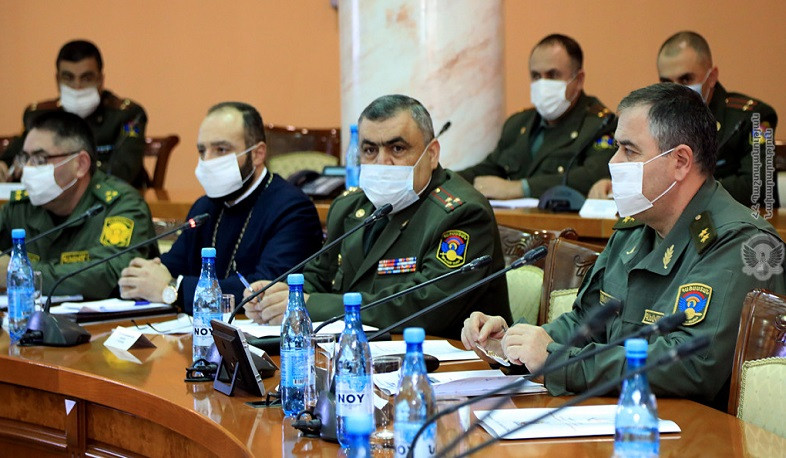 Artak Davtyan hərbi intizamın möhkəmləndirilməsi istiqamətində görülən işləri vacib sayıb