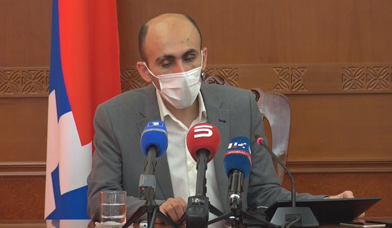 Artsax Respublikasının perspektivi var, o perspektivin təminatı bu torpaqda yaşamaqdır: Artak Beqlaryan