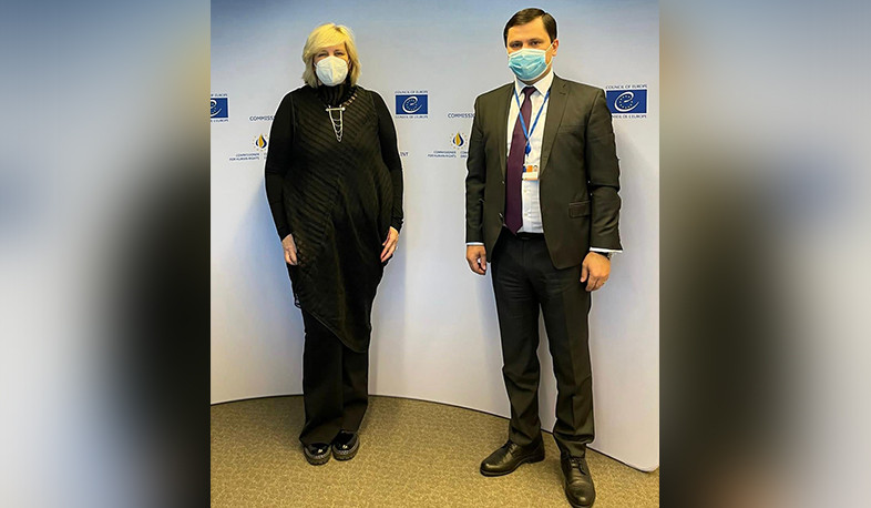 Səfir Xaçatryan Dunya Miyatoviçə erməni hərbi əsirlərin və digər saxlanılan şəxslərin vətənə qaytarılması məsələsini təqdim edib