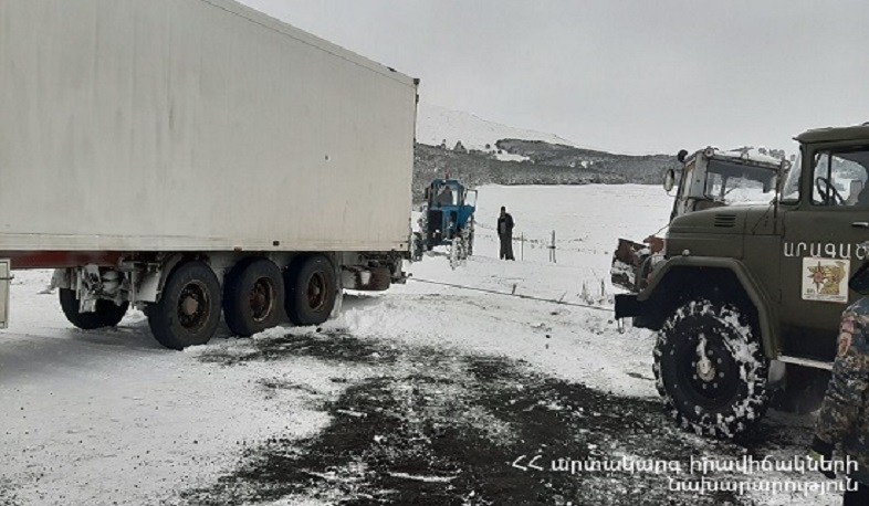 Փրկարարներն արգելափակումից դուրս են բերել 30 բարձված բեռնատար