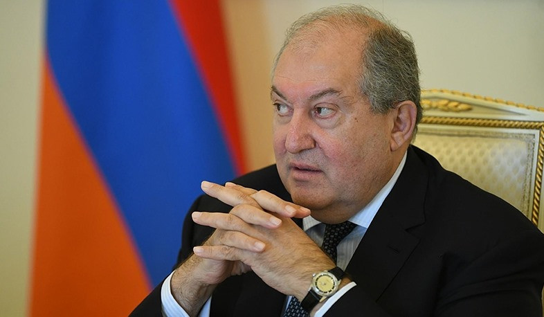 Ermənistan prezidenti Armen Sarkisyan istefa verdi