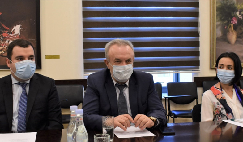 ԿԳՄՍ նախարարն ու փոխնախարարները հանդիպել են Տեղեկատվական և հաղորդակցության տեխնոլոգիաների գործատուների հետ