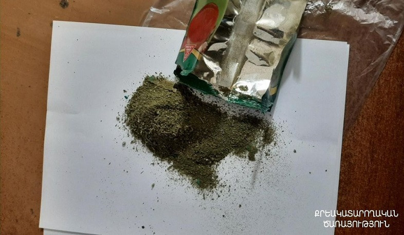 Թմրամիջոցներ և արգելված իրեր՝ դատապարտյալի խցում և նրա համար նախատեսված հանձնուքում