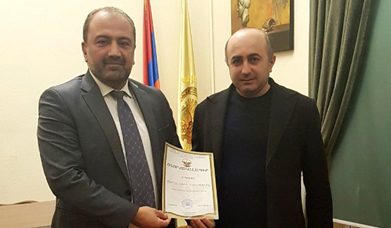 Արցախի ՏԿԵ նախարարը Հայաստանի ազգային ագրարային համալսարանի ռեկտորին շնորհակալագիր է հանձնել