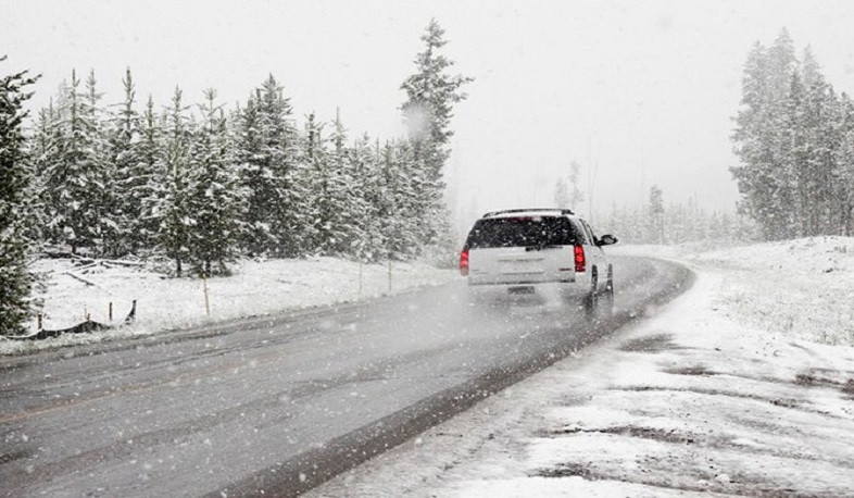 Հանրապետության մի շարք մարզերում և քաղաքներում տեղում է ձյուն