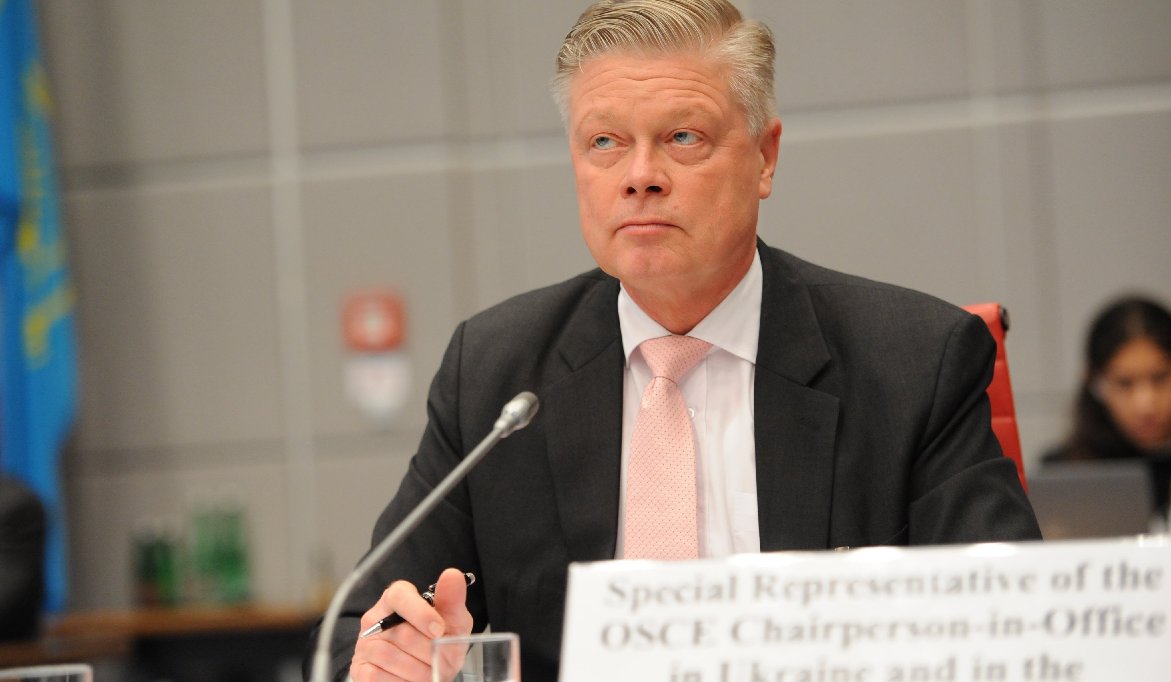 Турция предложила Стамбул для встреч контактной группы по Донбассу