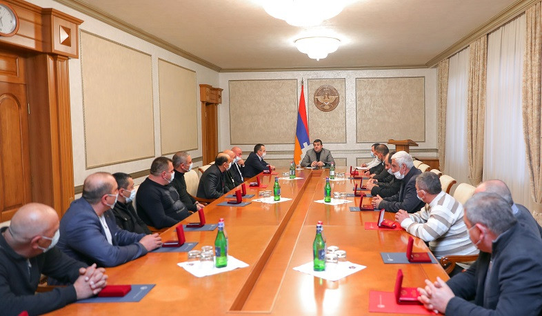 Արայիկ Հարությունյանը պարգևատրել է Արցախի ազատամարտիկների միության մի խումբ անդամների