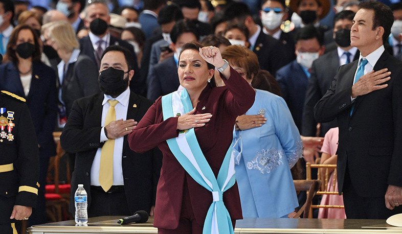 Xiomara Castro: Honduras' first female president sworn in