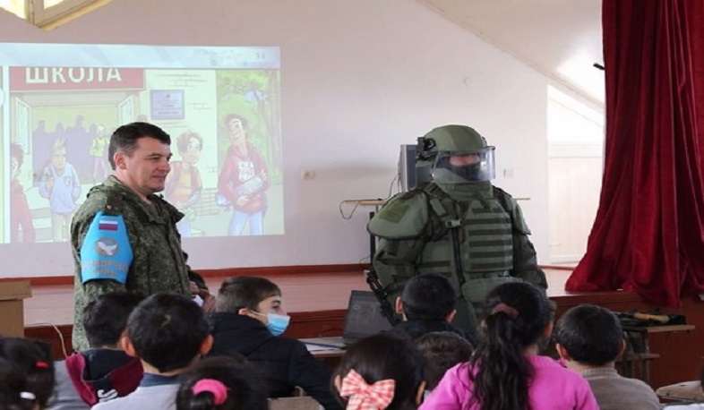 Российские миротворцы провели интерактивный “Урок мира” в школе Нагорного Карабаха
