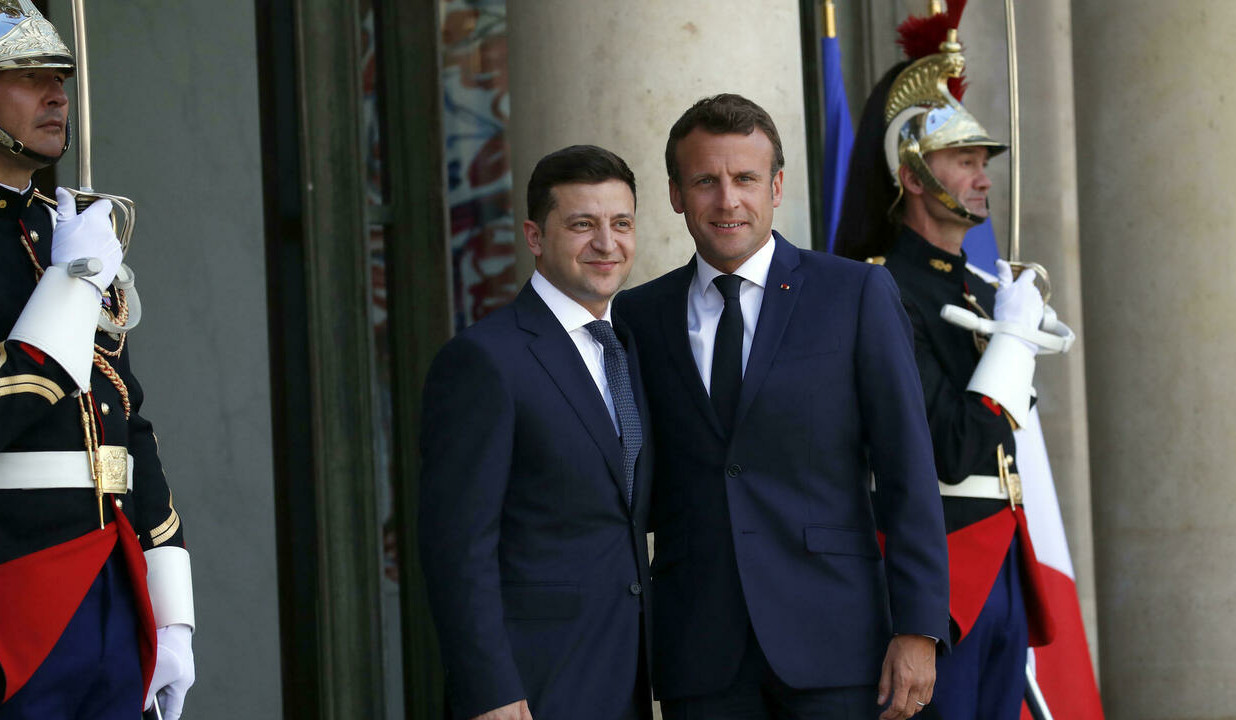 Zelensky, Macron discuss resumption of Normandy format activities