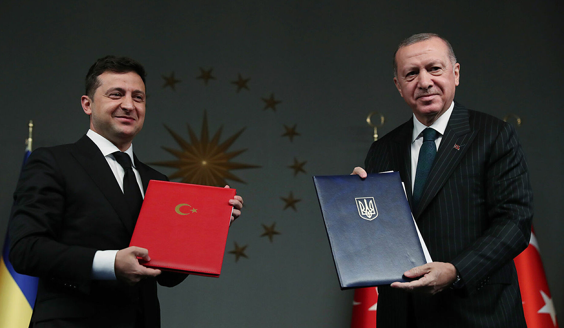 Ukraine and Turkey sign agreements on expanding free trade and drone production