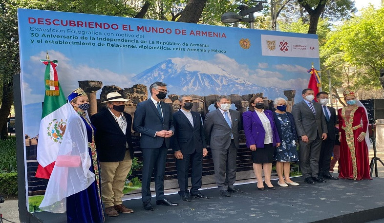 Exhibition dedicated to 30th anniversary of establishment of diplomatic relations between Armenia and Mexico in open-air gallery of Mexico