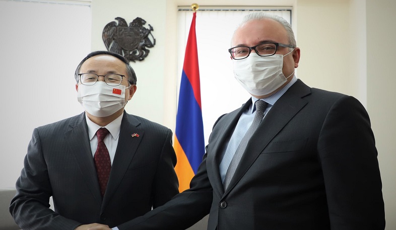 ՀՀ արտգործնախարարի տեղակալը և Չինաստանի դեսպանը քննարկել են տնտեսական ոլորտում համագործակցության խթանմանն առնչվող հարցեր