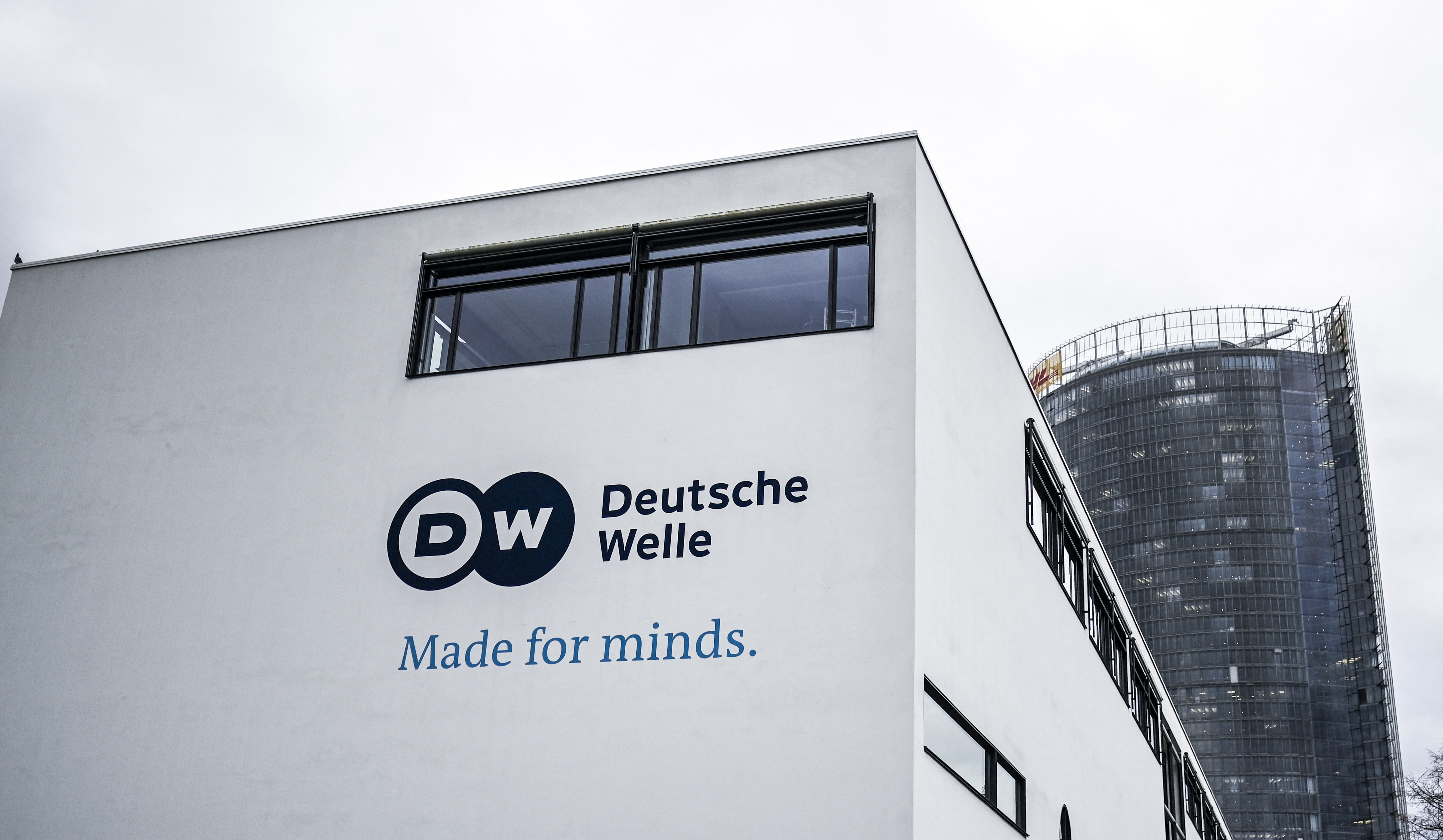 Турция угрожает заблокировать турецкоязычные сайты Deutsche Welle, Euronews и Voice of America